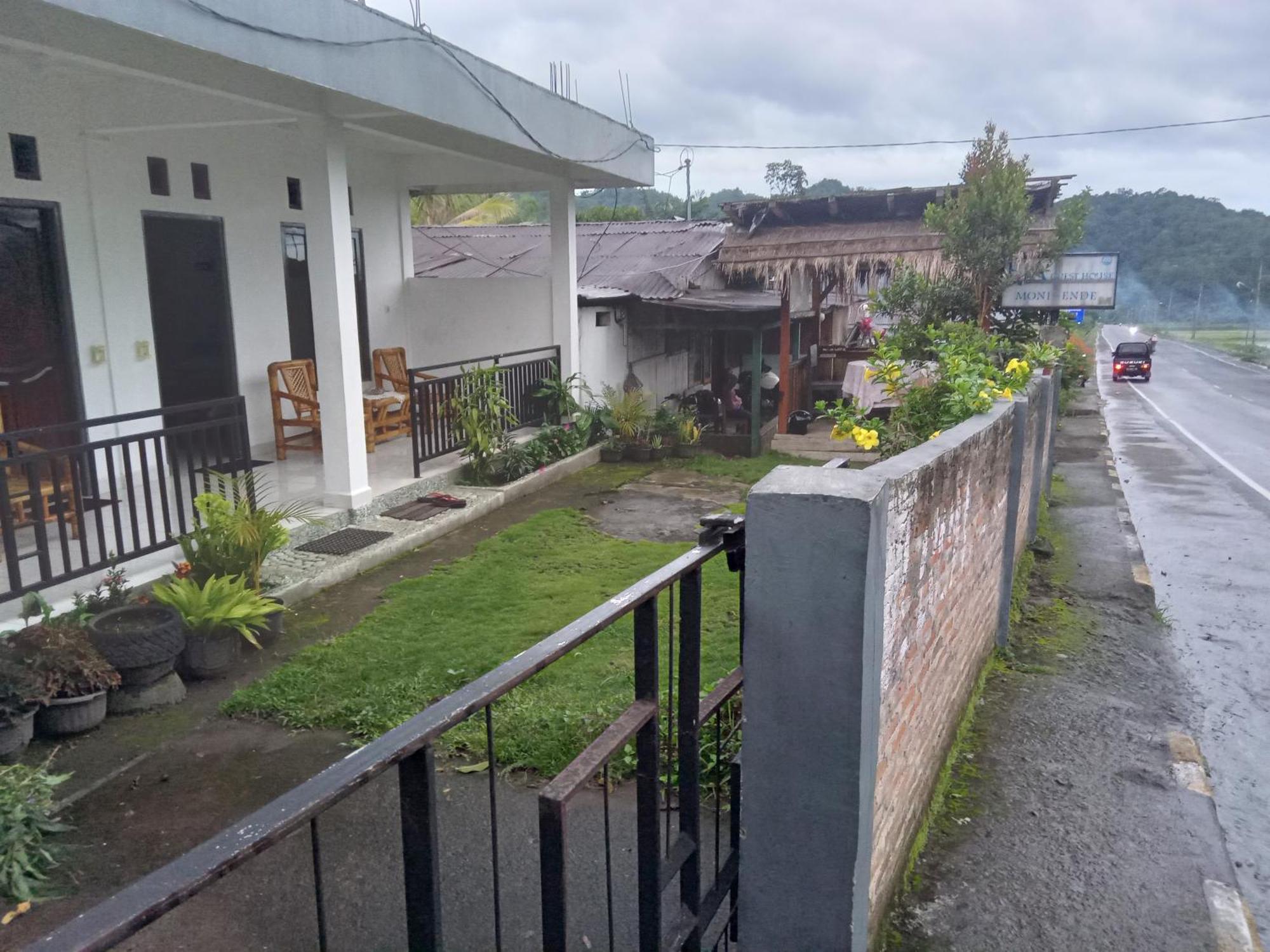 Eja Guest House Енде Екстериор снимка