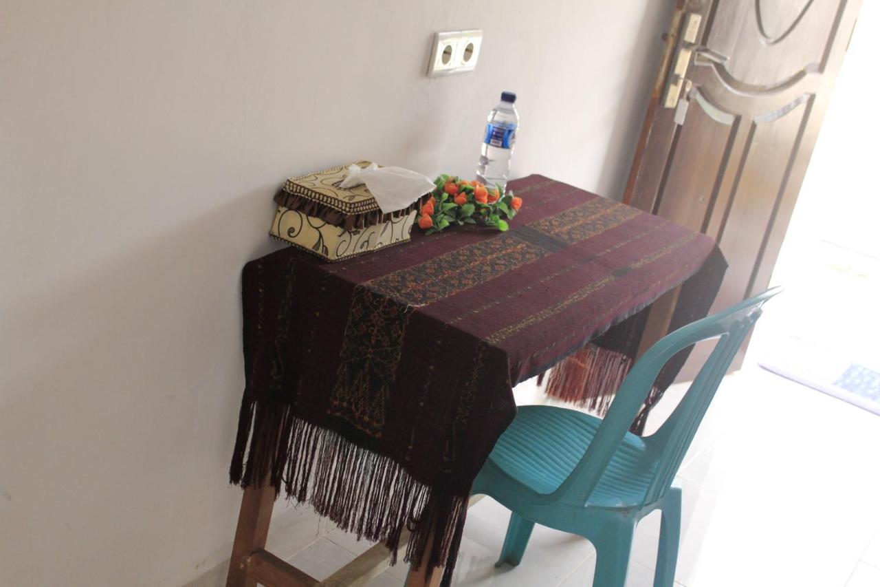 Eja Guest House Енде Екстериор снимка
